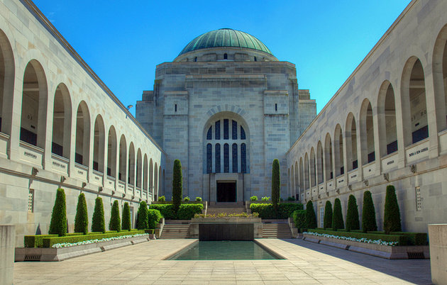 Canberra Day Tours from Sydney